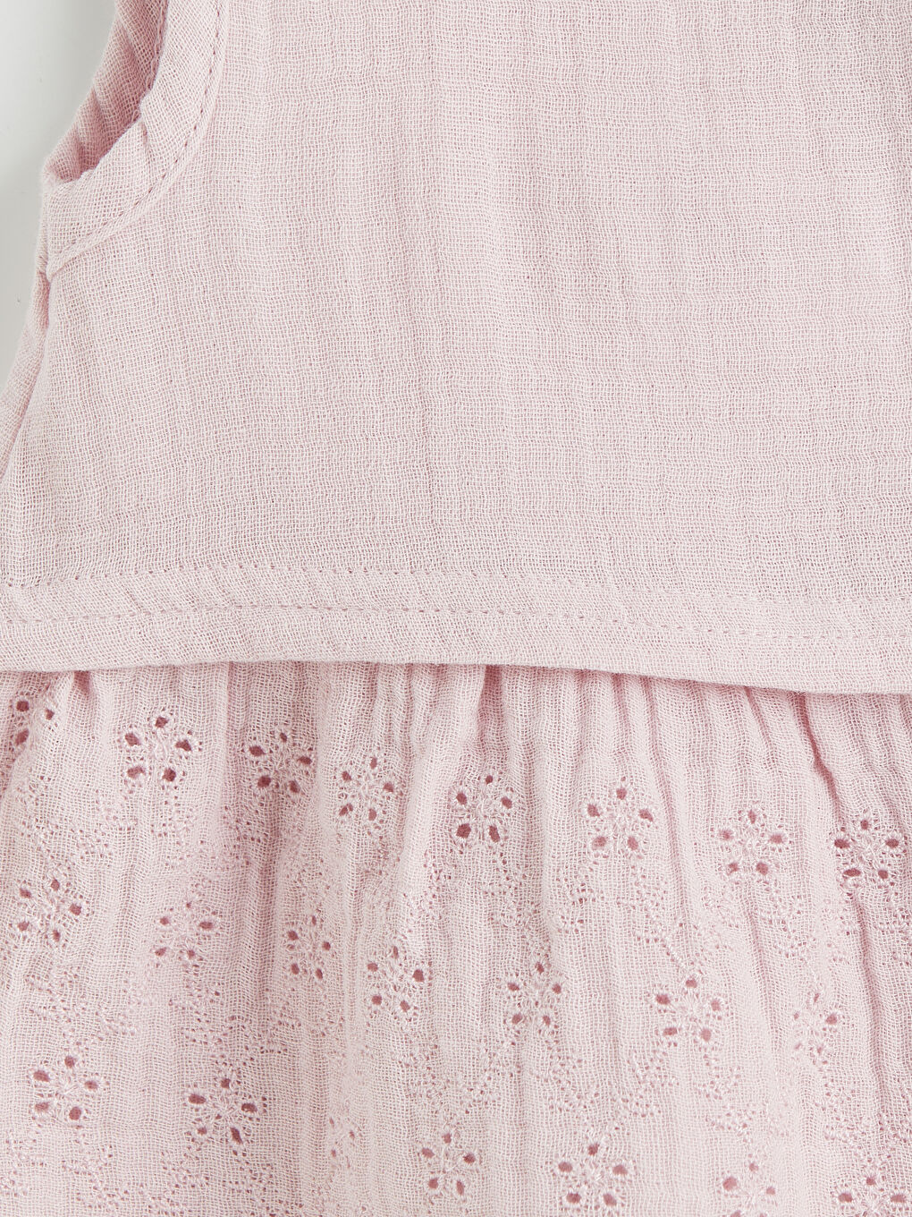 Pembe Fisto Detaylı Kız Bebek Müslin Bluz ve Şort-5