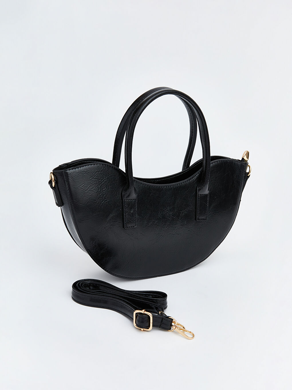 Siyah Deri Görünümlü Kadın Moon Çanta-1