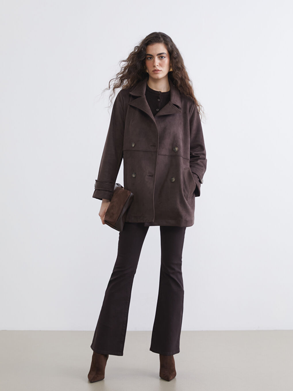 Kahverengi Kruvaze Yaka Süet Görünümlü Kadın Trençkot-1