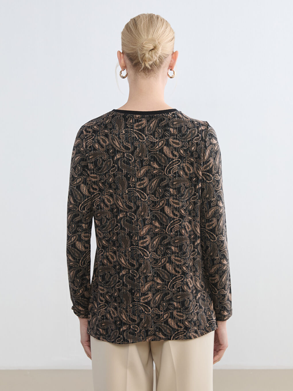 Patterned Crew Neck Blouse-3