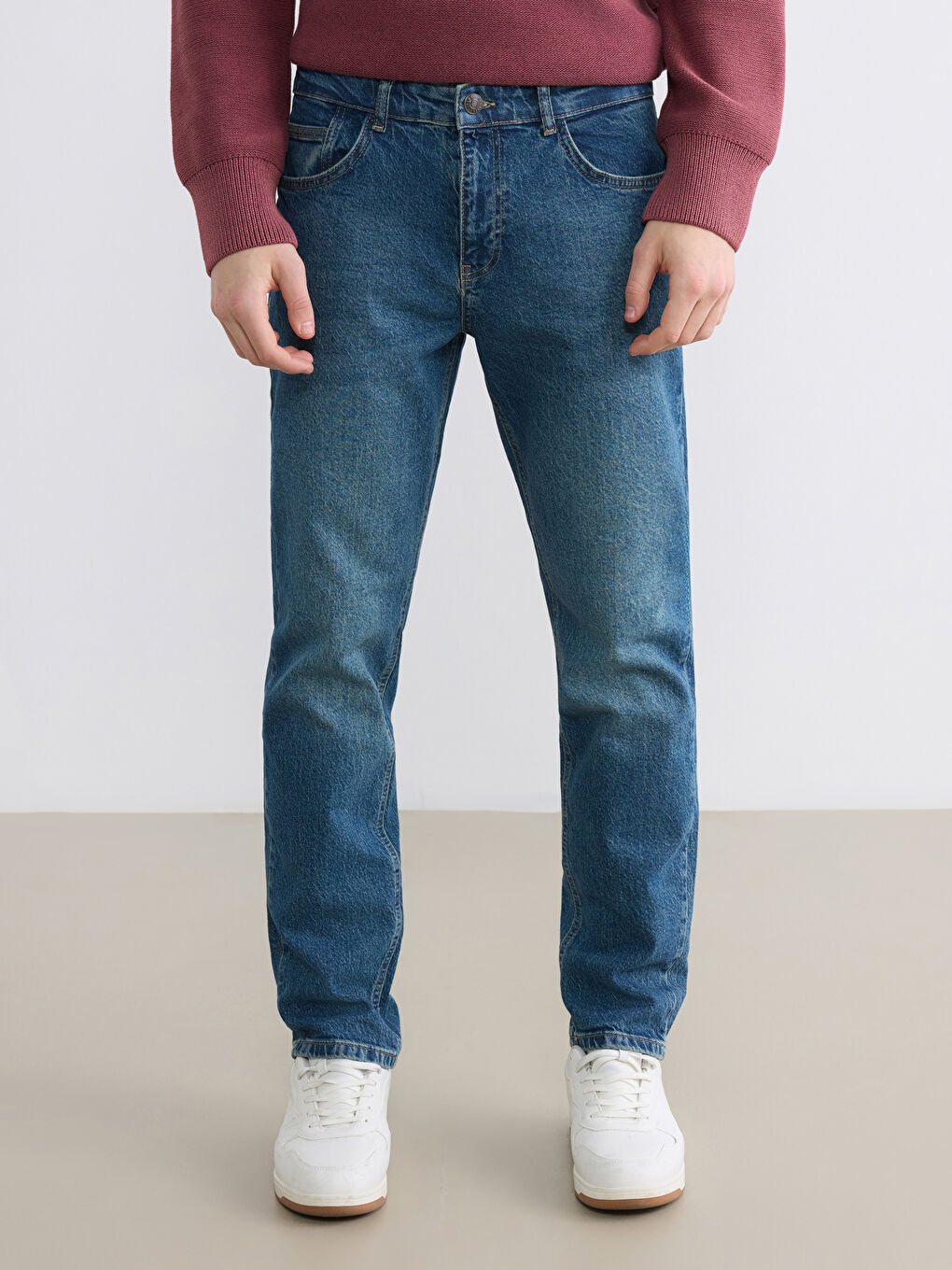 700 Straight Fit Men's Jeans-1