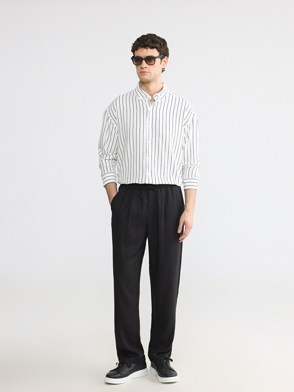 Regular Fit Pleated Men's Trousers