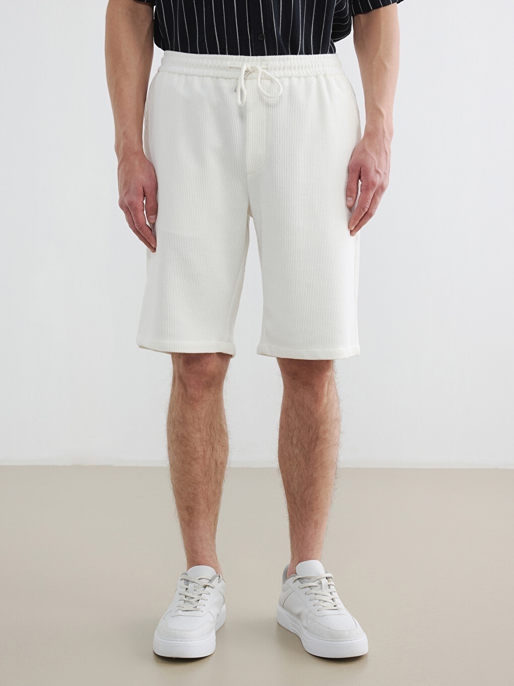 Regular Fit Ribbed Men's Shorts-1