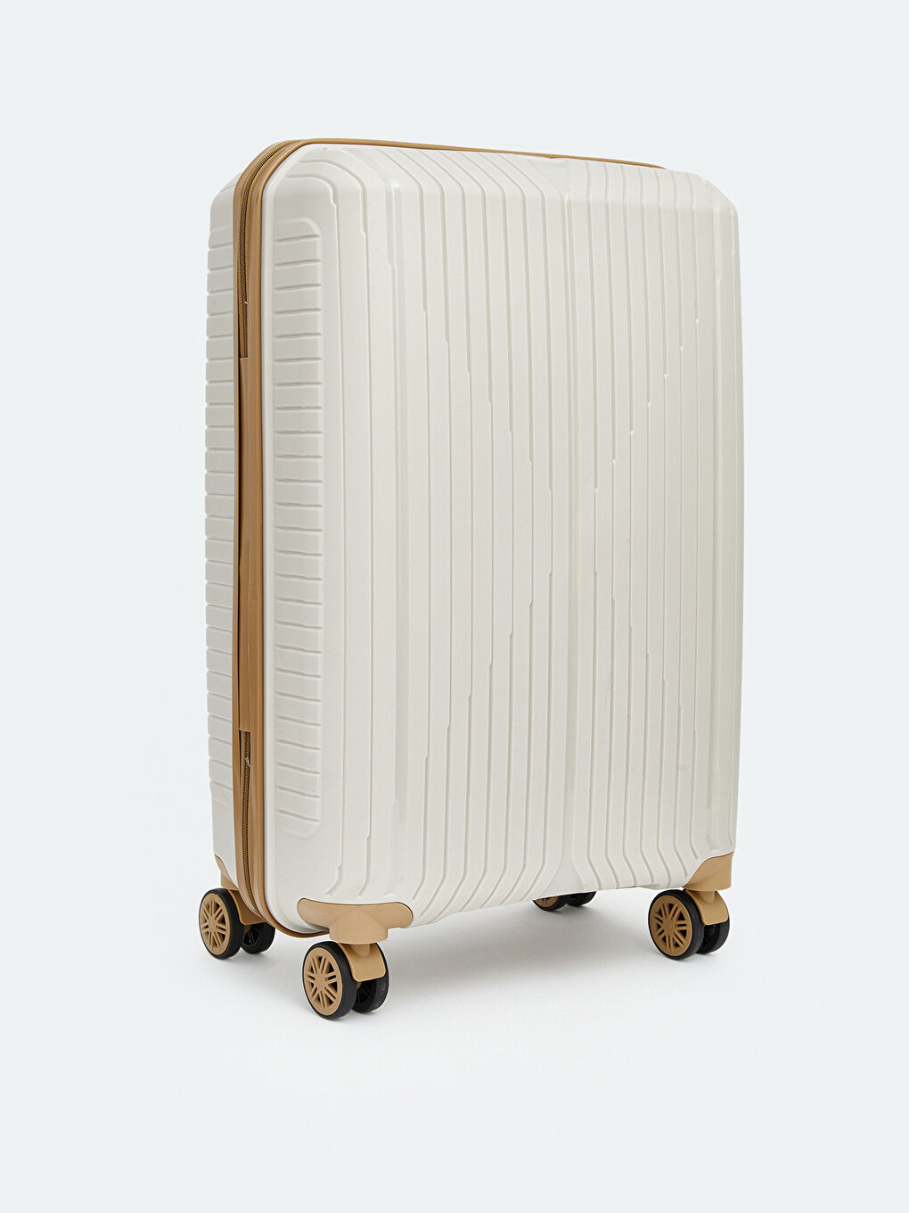 Kahverengi Kilit Detaylı Büyük Boy Valiz 