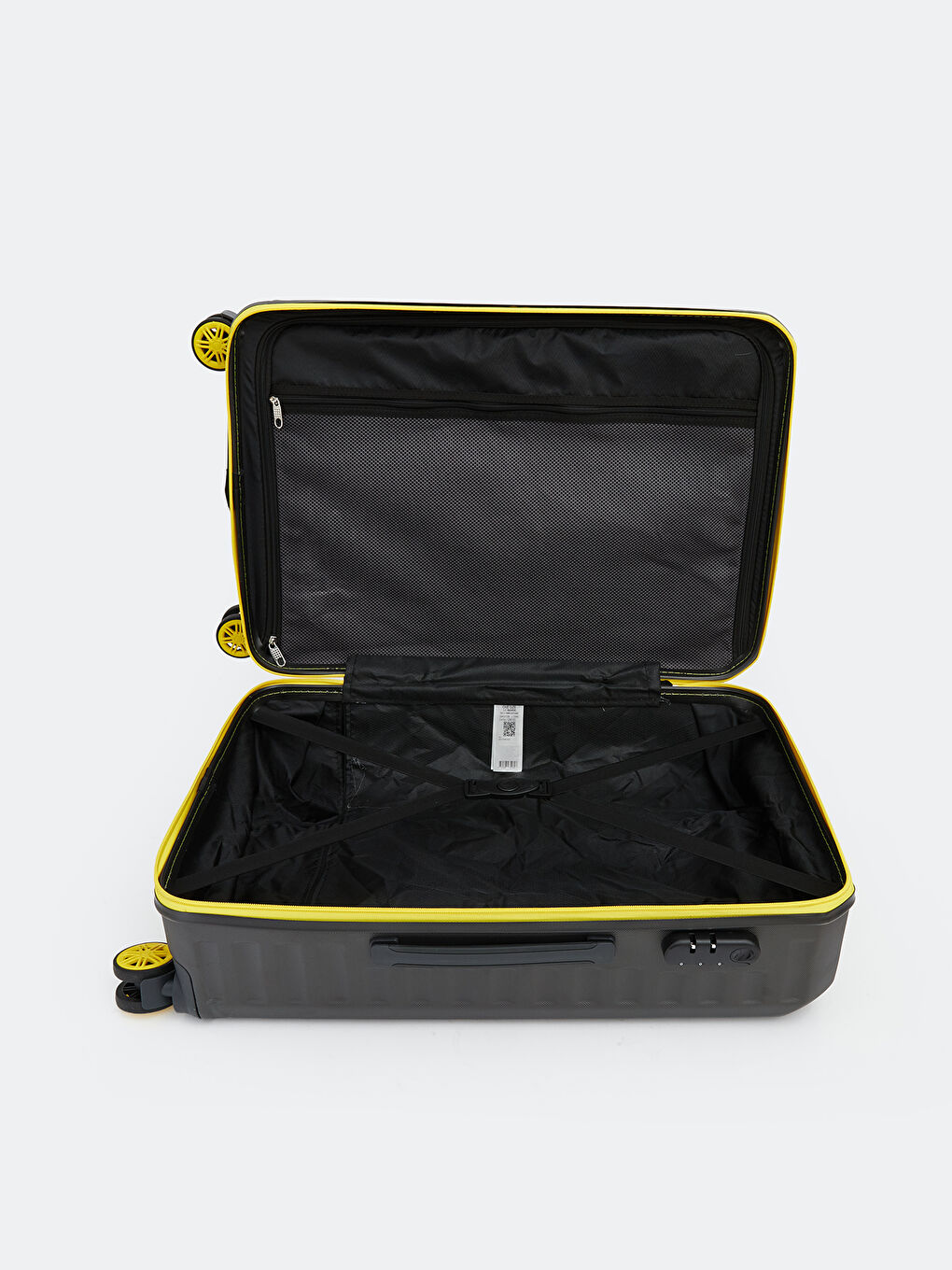 Medium Size Suitcase with Lock Detail-2