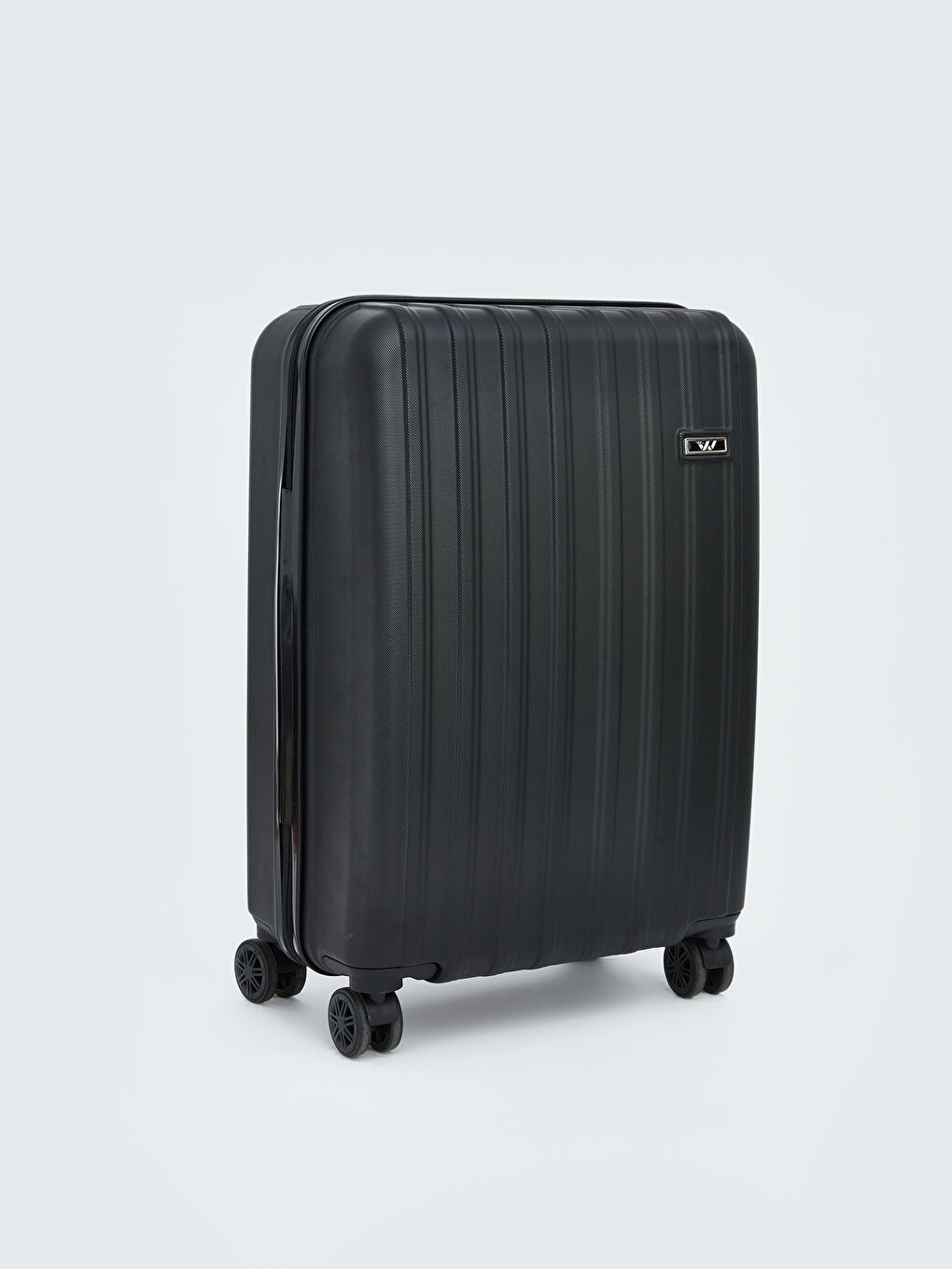 Siyah Kilit Detaylı Orta Boy Valiz