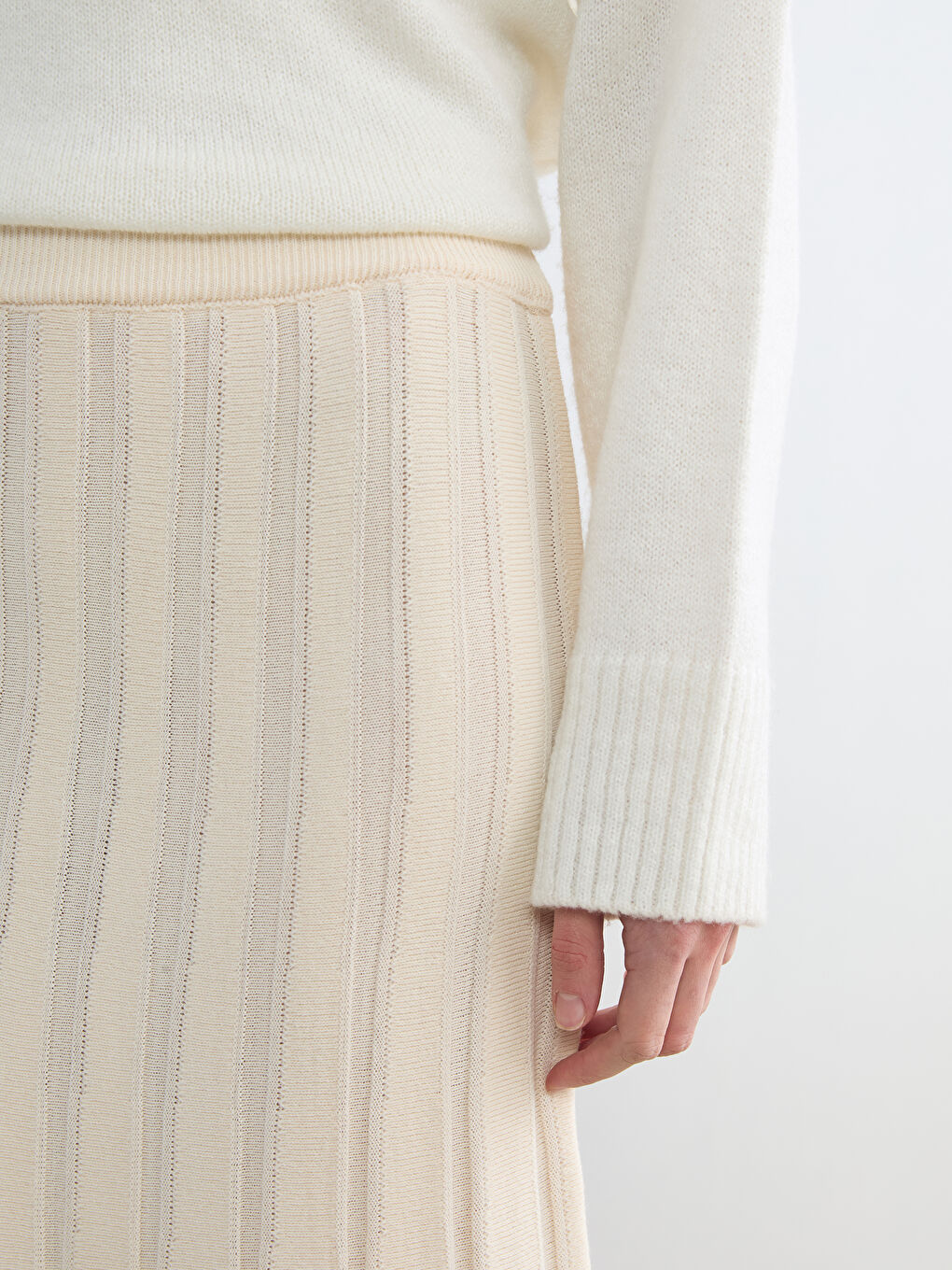 Ekru Beli Lastikli Triko Kloş Etek-2