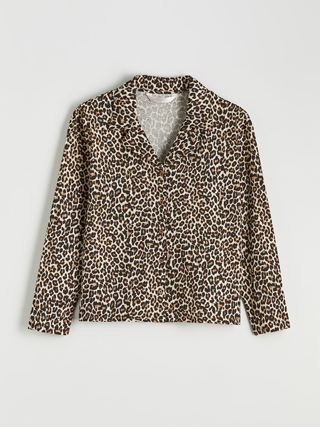 Bej Gömlek Yaka Leopar Desenli Kadın Pijama Takımı-1