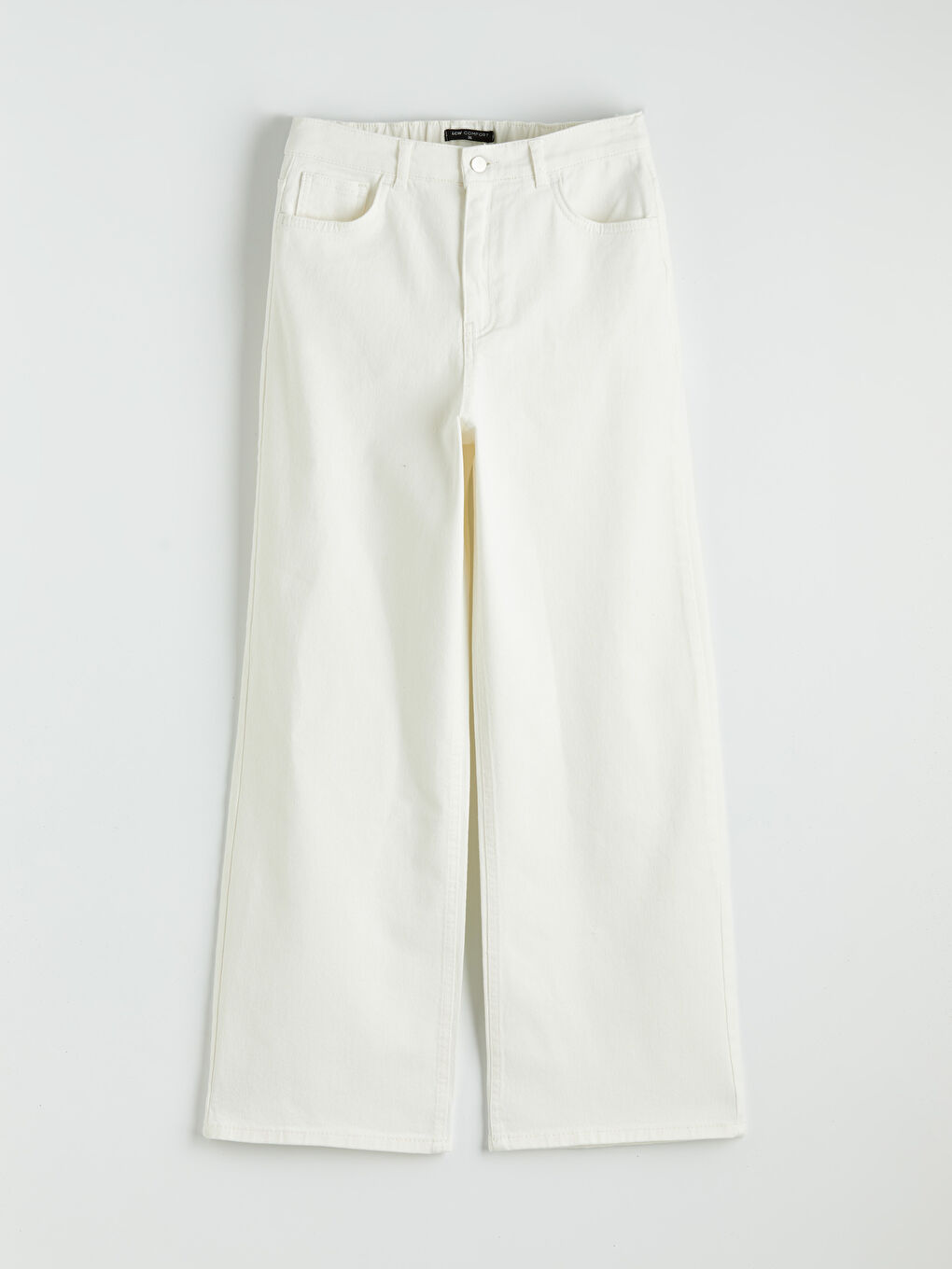 Beyaz Standart Fit Geniş Paça Kadın Pantolon