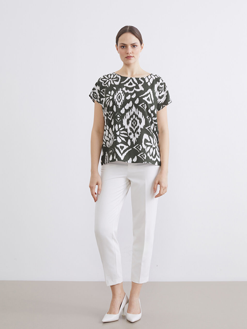 Yeşil Bisiklet Yaka Desenli Bluz-1