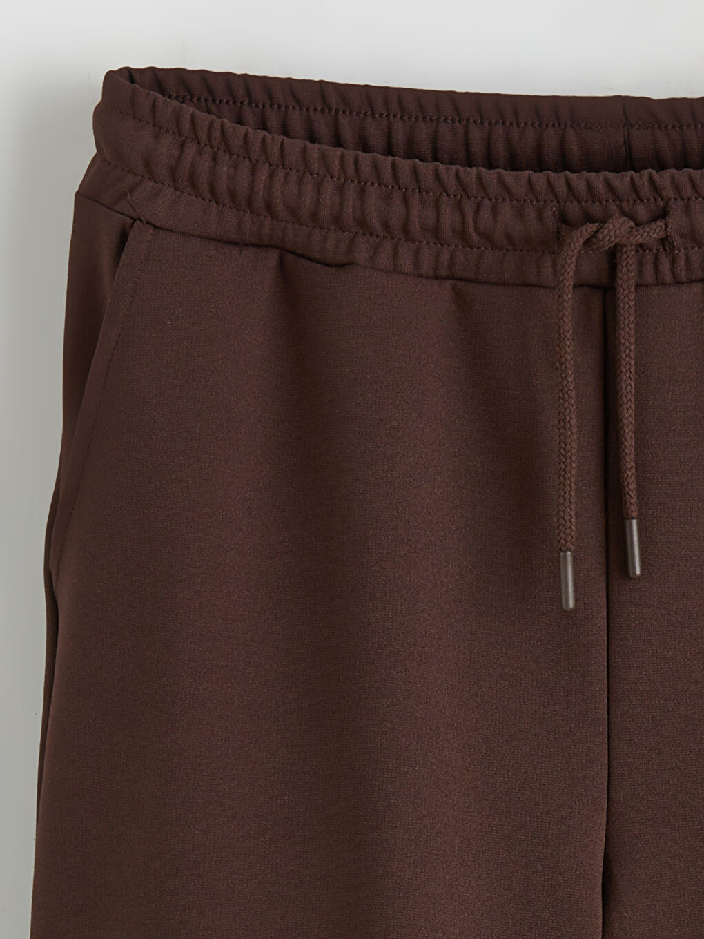 Kahverengi Beli Lastikli Kadın Spor Şort-5