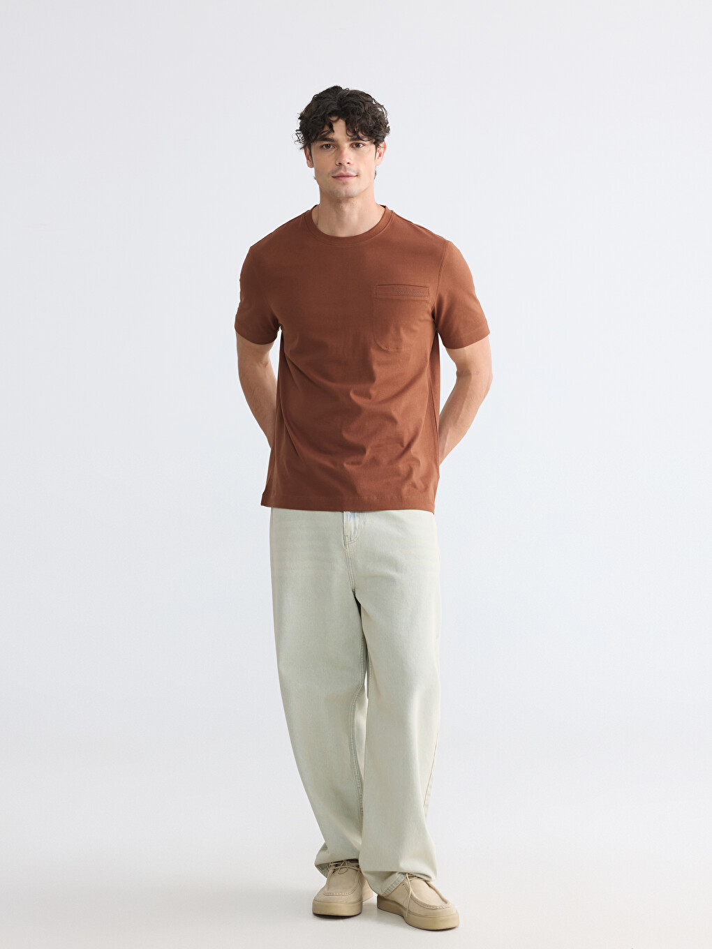Crew Neck Embroidered Men's T-shirt-1