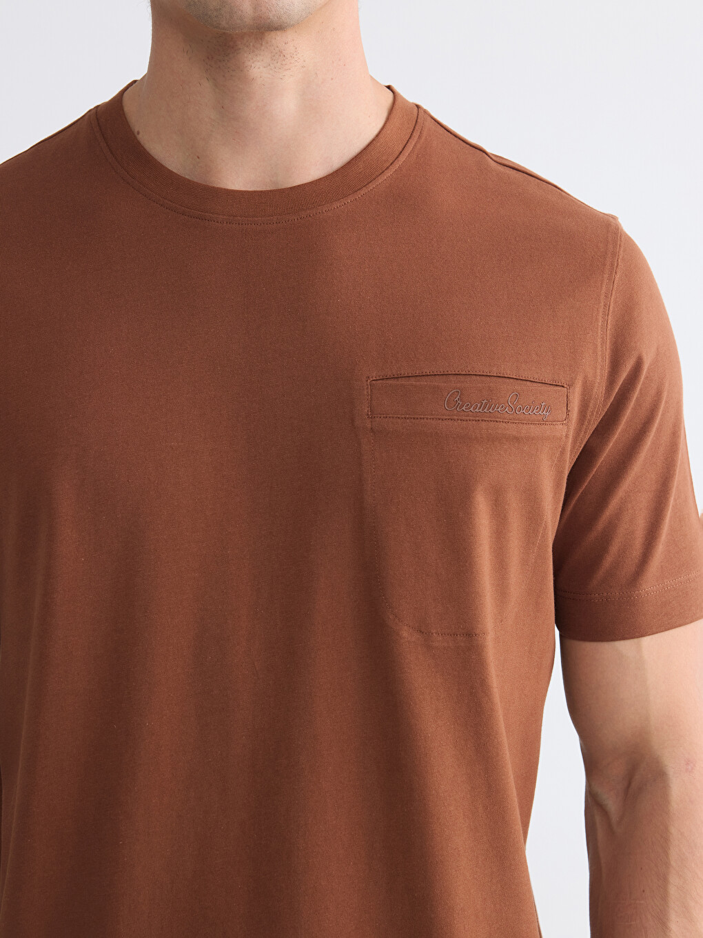 Crew Neck Embroidered Men's T-shirt-2