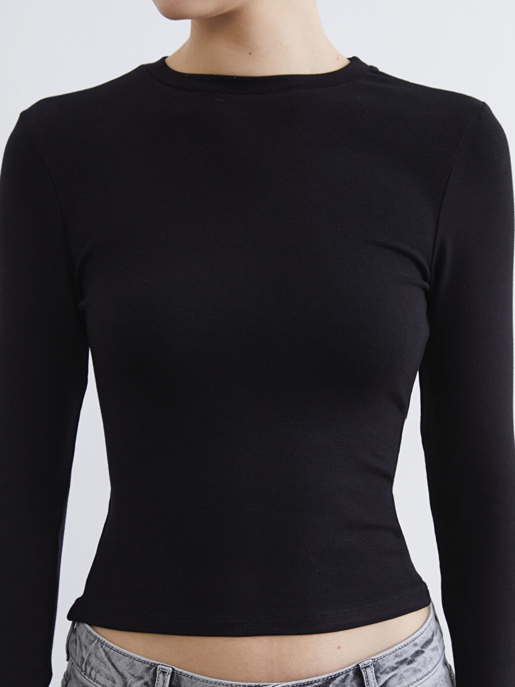 Женское боди из рибаны с круглым вырезом-2