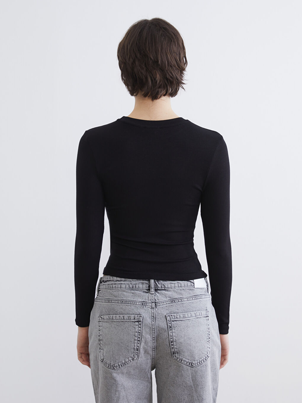 Женское боди из рибаны с круглым вырезом-3