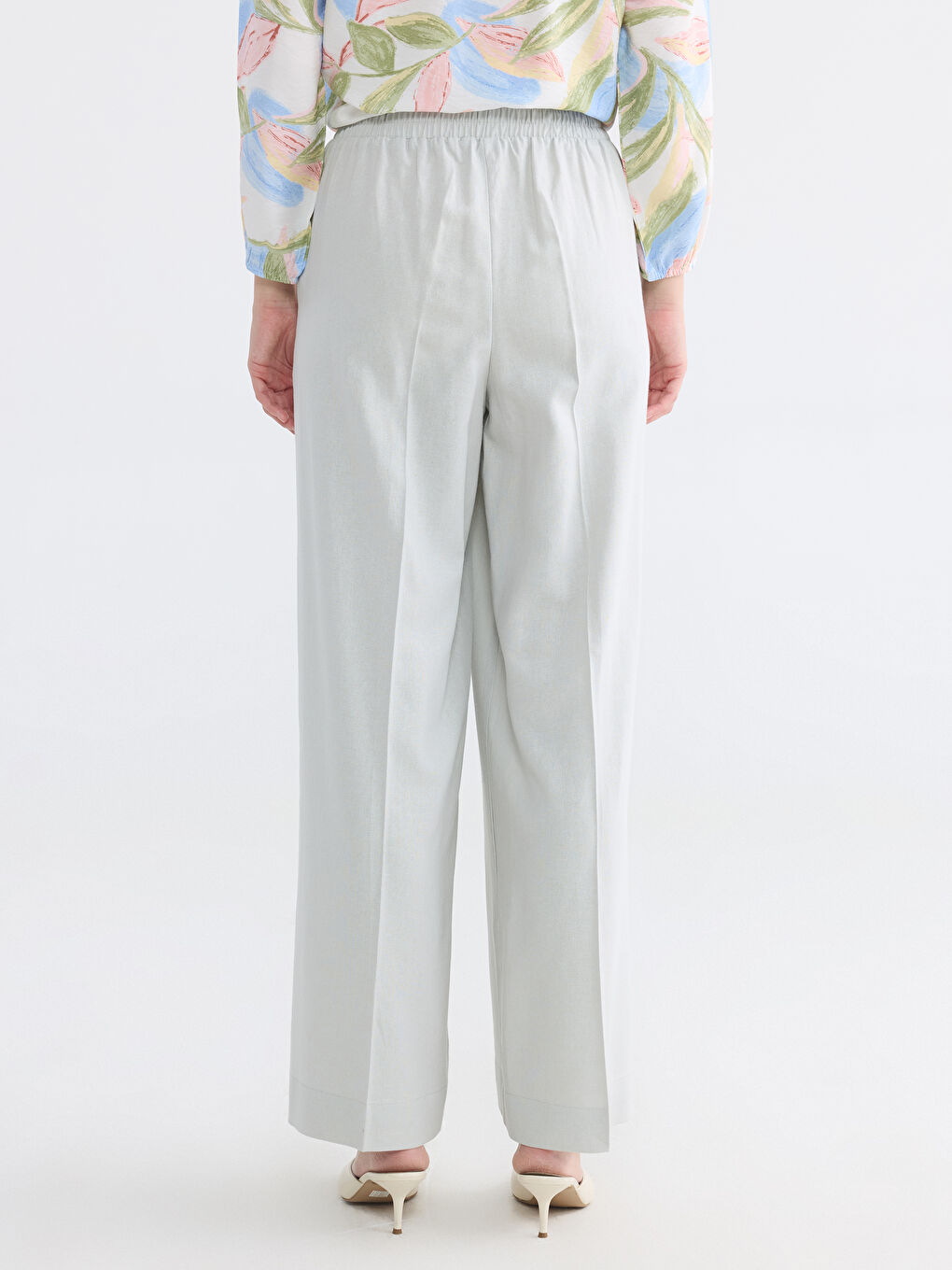 Damenhose aus Leinenmischung mit elastischem Bund-3