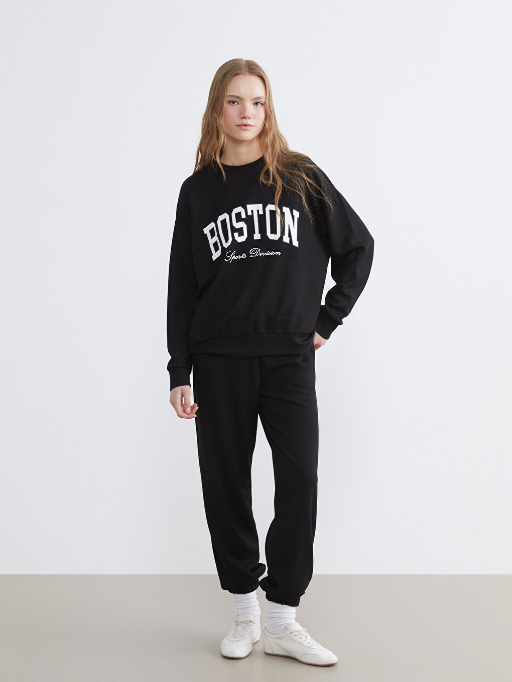 Siyah Boston Baskılı Soft Touch Kadın Sweatshirt	-1