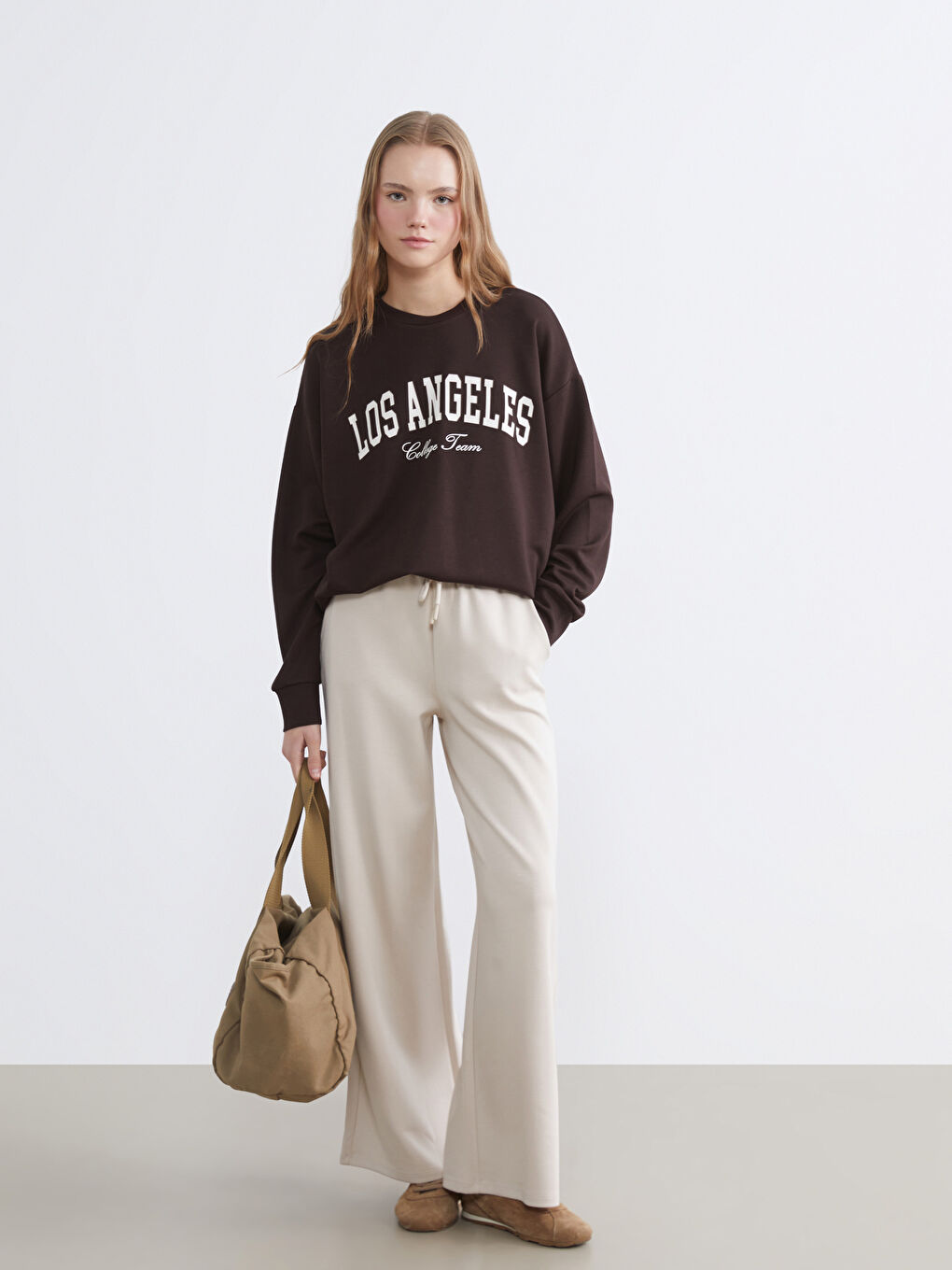 Kahverengi Los Angeles Baskılı Soft Touch Kadın Sweatshirt	-1