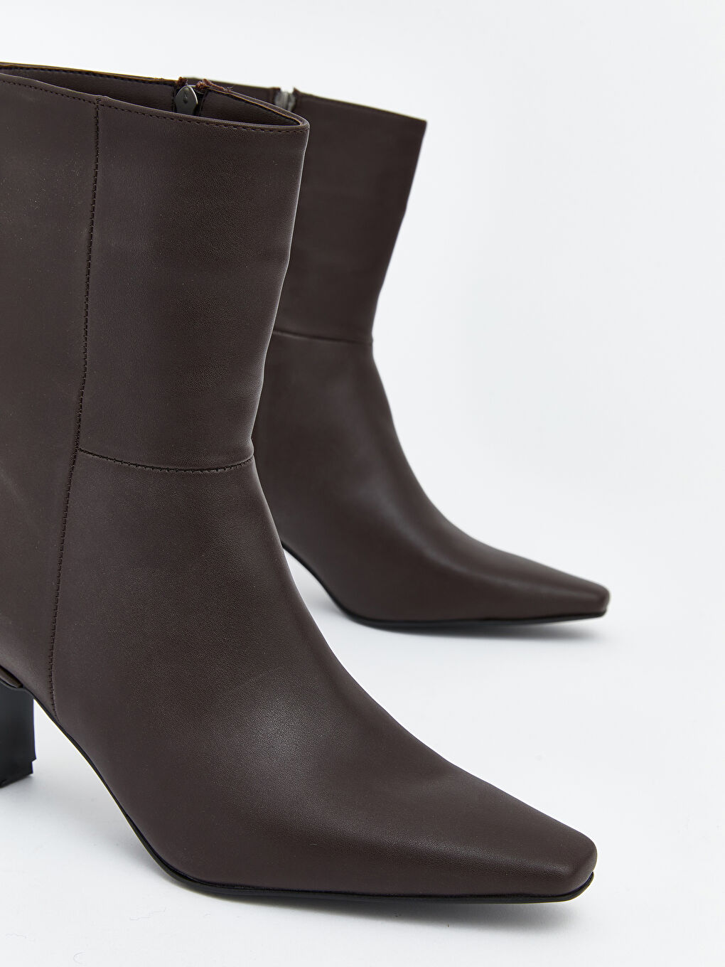 Kahverengi Deri Görünümlü Kadın Topuklu Bot-2