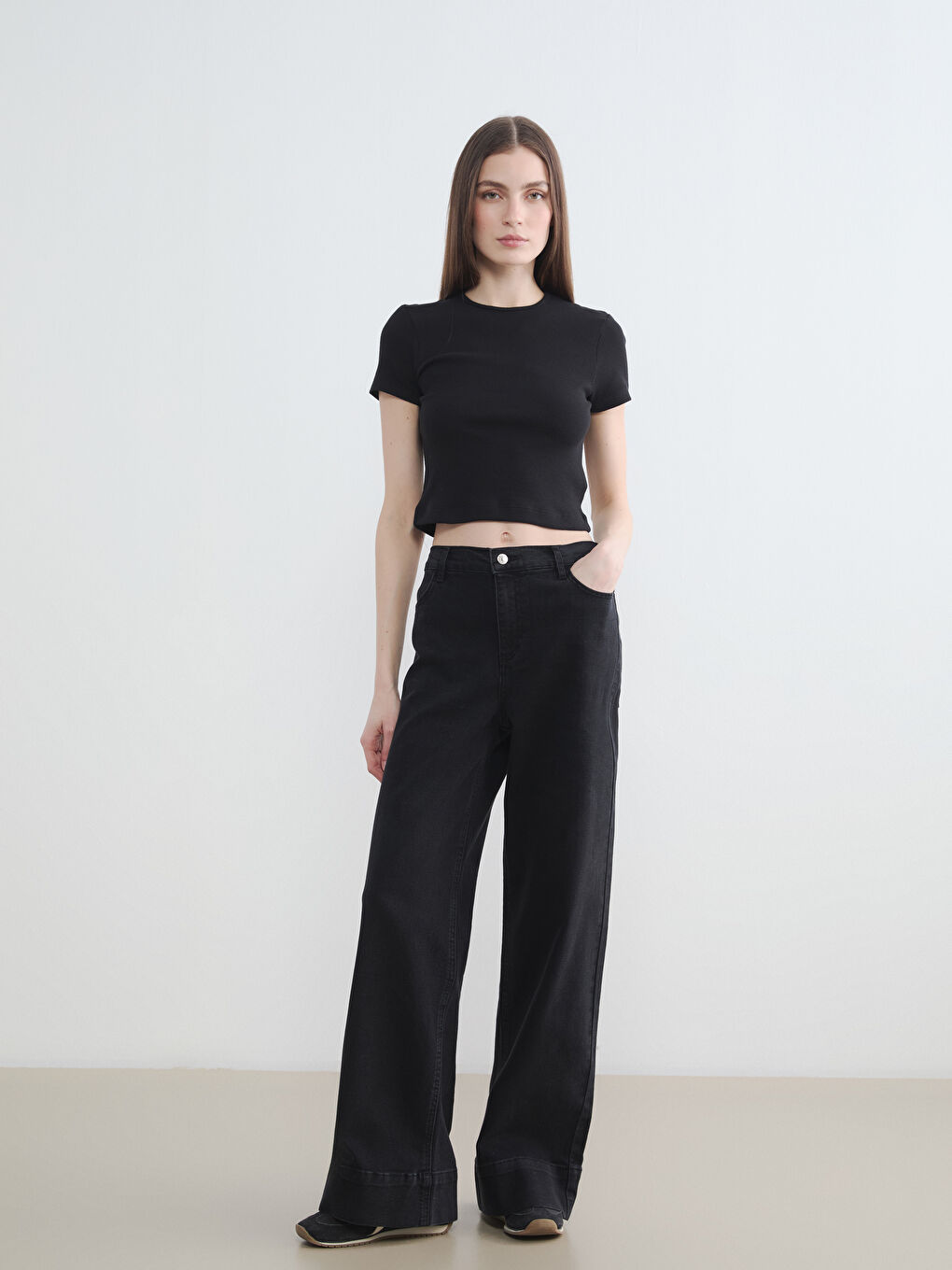 Siyah Beli Lastikli Wideleg Kadın Jean Pantolon