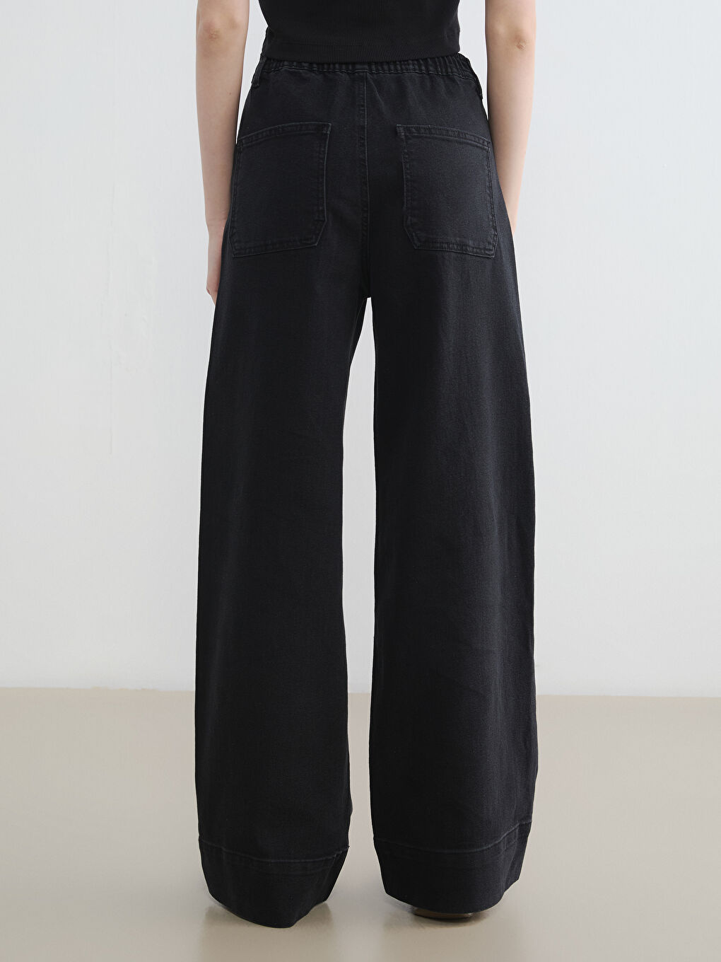 Siyah Beli Lastikli Wideleg Kadın Jean Pantolon-3