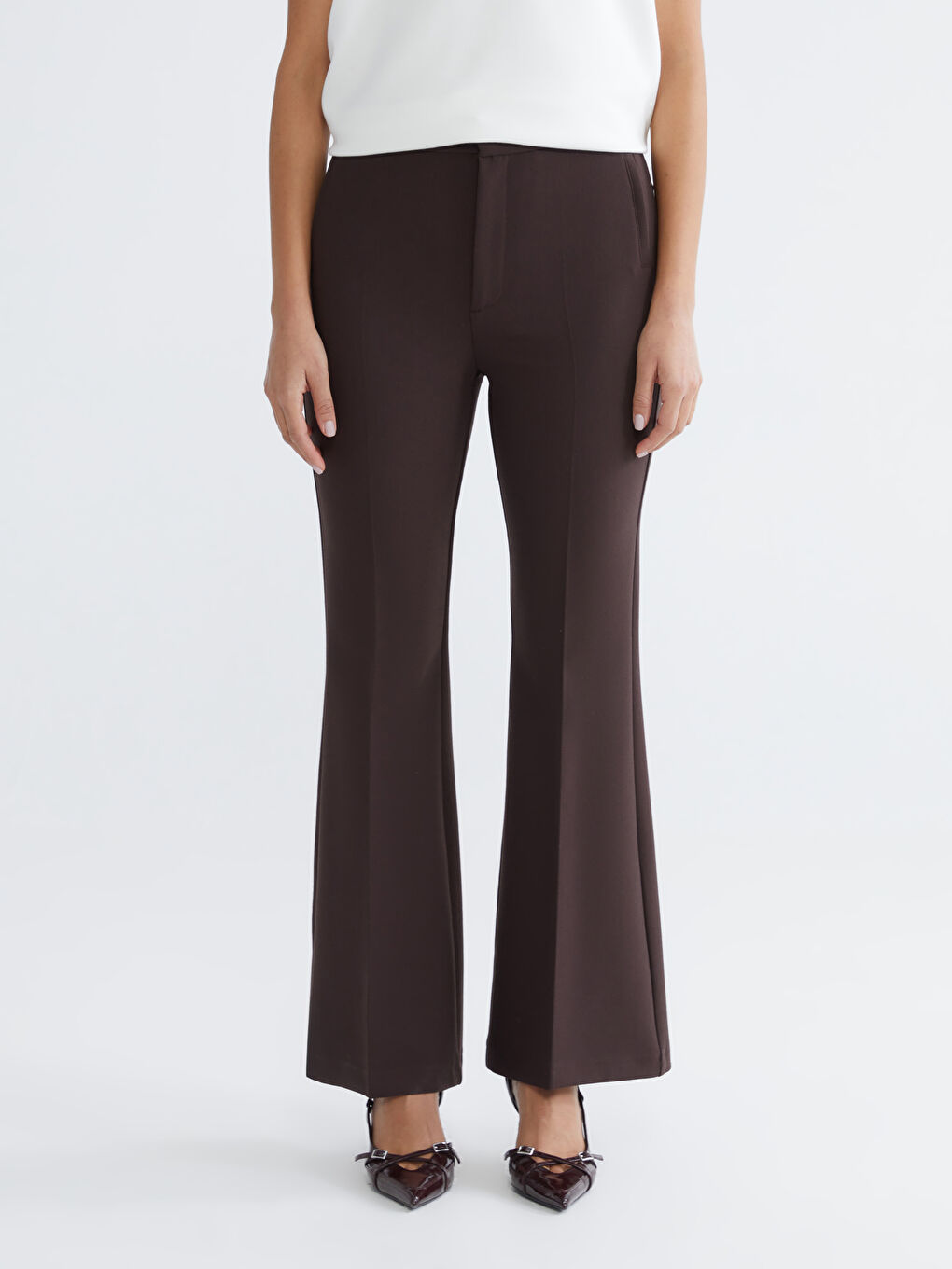 Kahverengi Dar Fit İspanyol Paça Kadın Pantolon-1