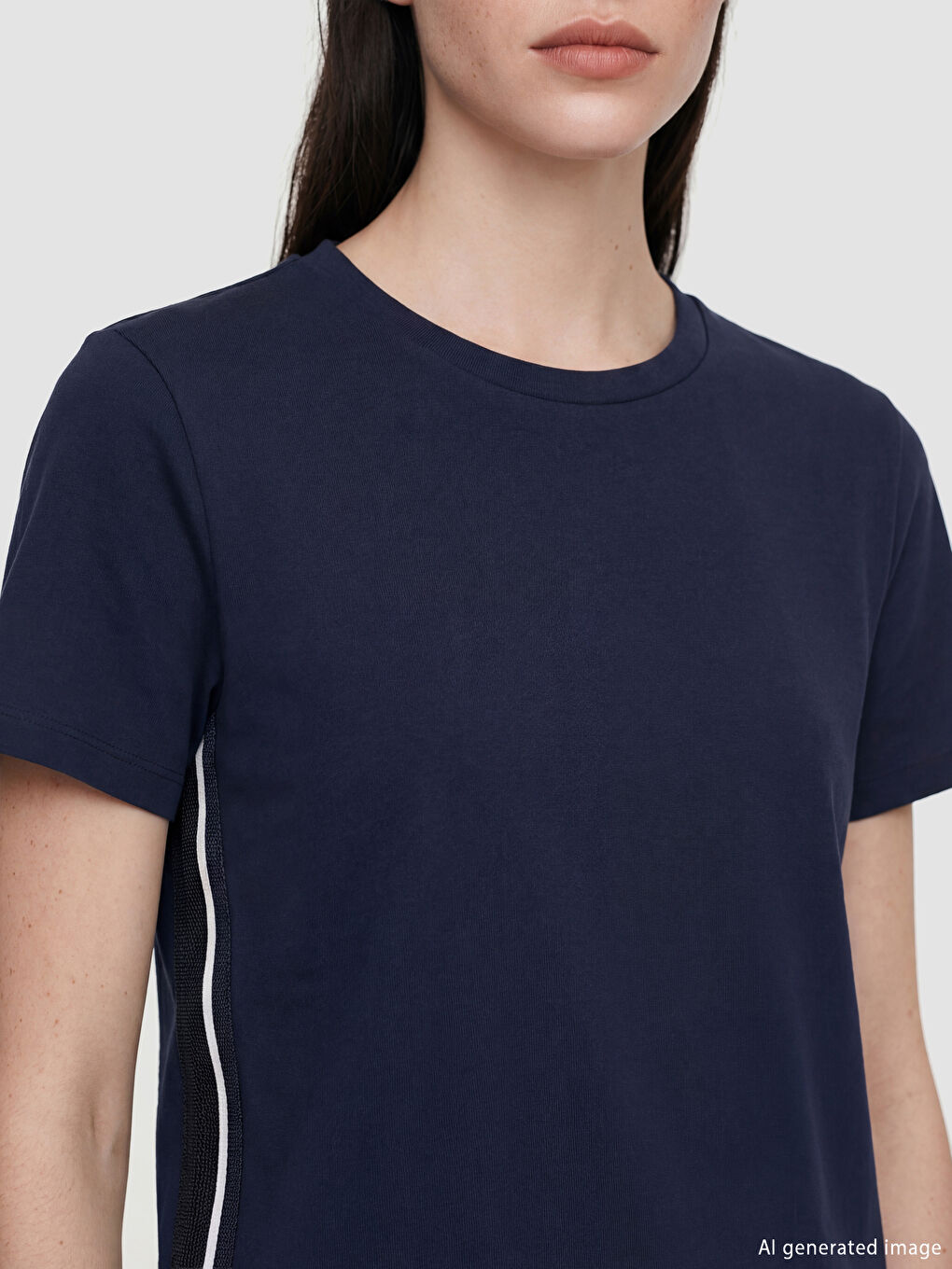 Lacivert Bisiklet Yaka Kadın Tişört-2