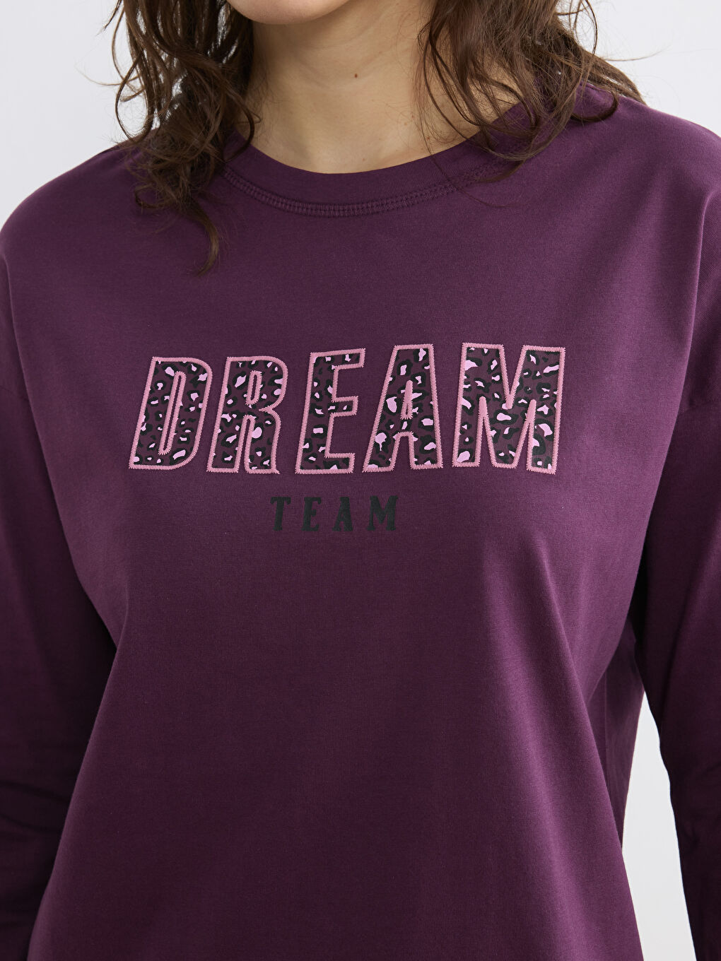 Женский пижамный комплект с круглым вырезом и принтом-2