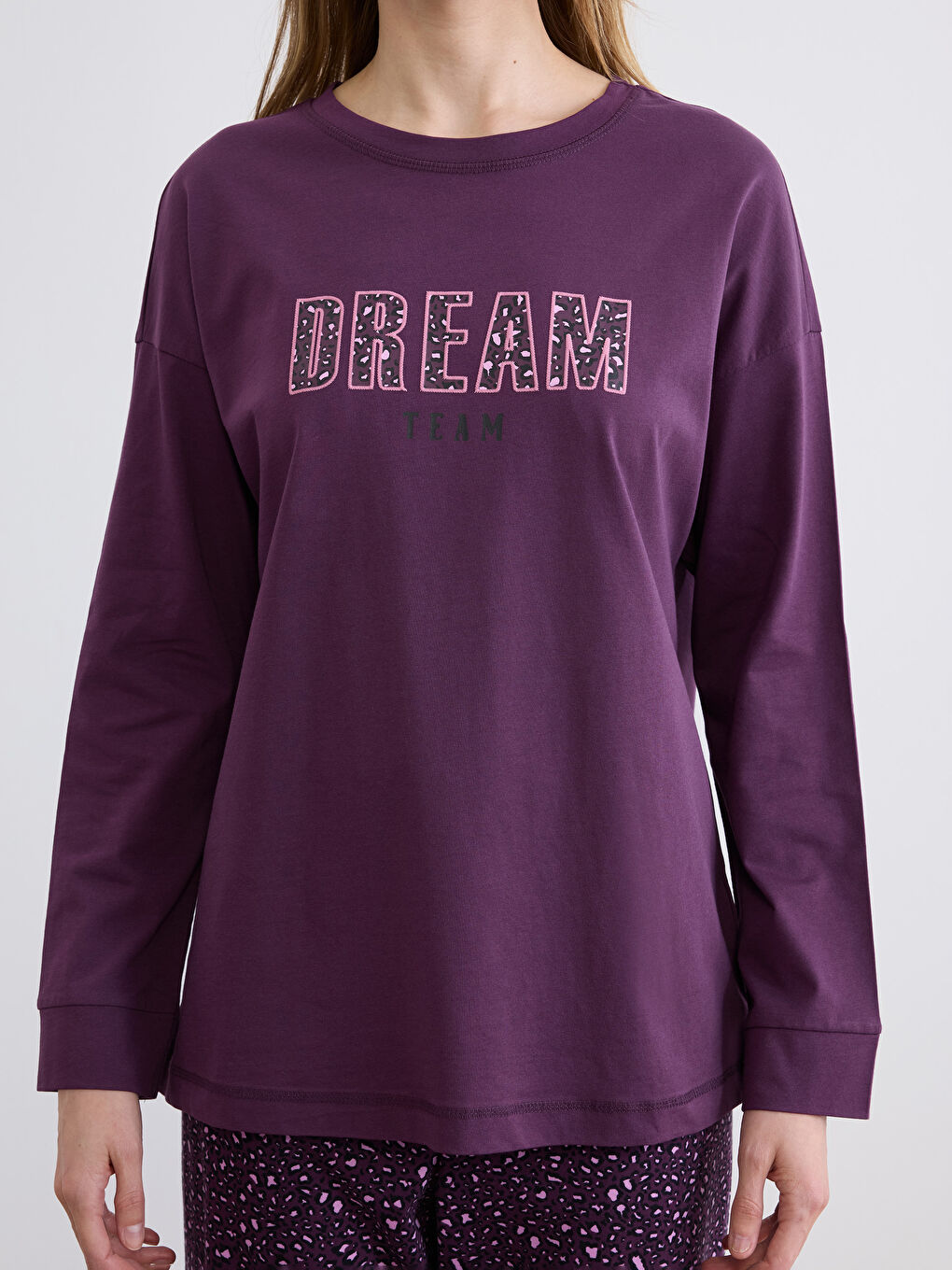 Ensemble de pyjama imprimé à col rond pour femme-4