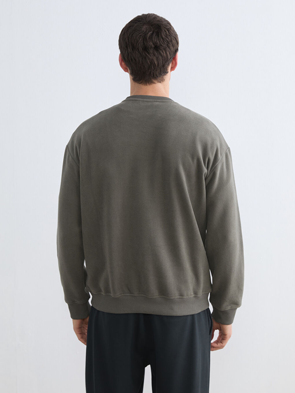 Чоловічий світшот з круглим вирізом-3