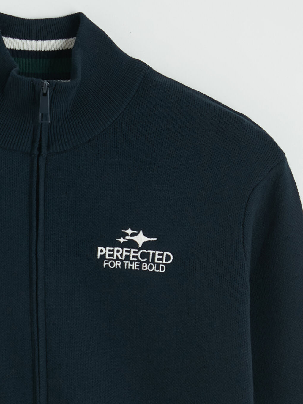 Lacivert Dik Yaka Nakışlı Erkek Triko Hırka-1