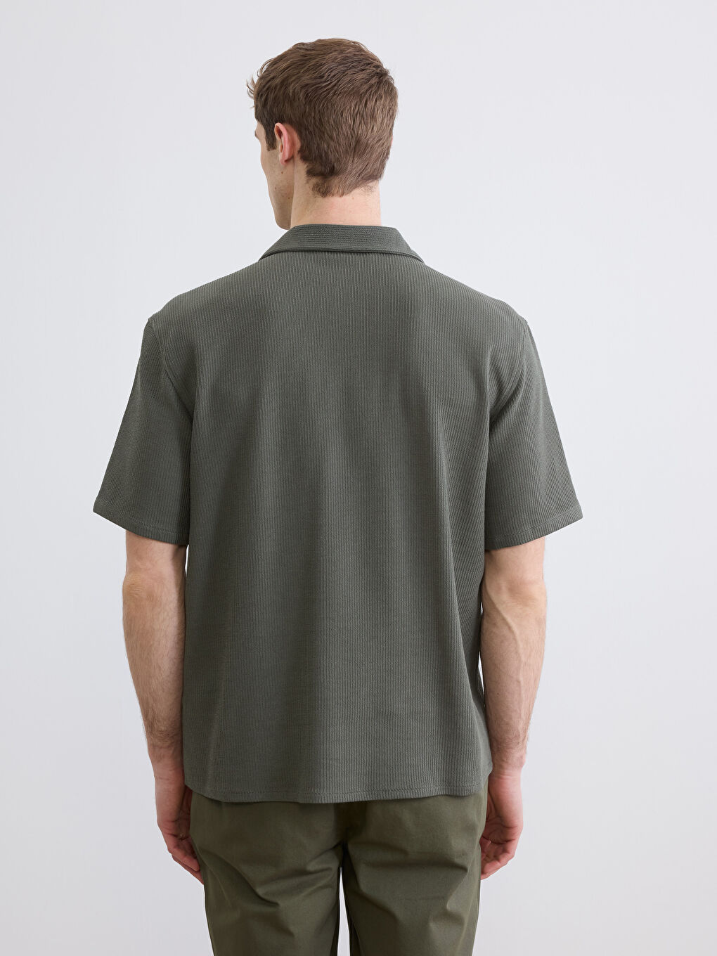 Haki Regular Fit Resort Yaka Erkek Gömlek-3