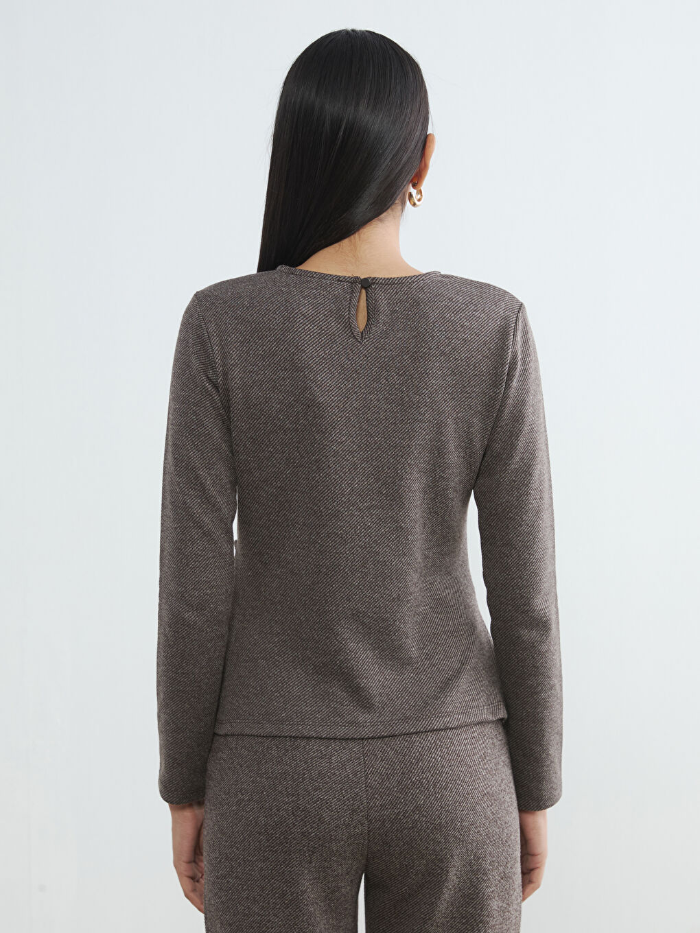 Kahverengi Bisiklet Yaka Büzgülü Toka Detaylı Bluz-3