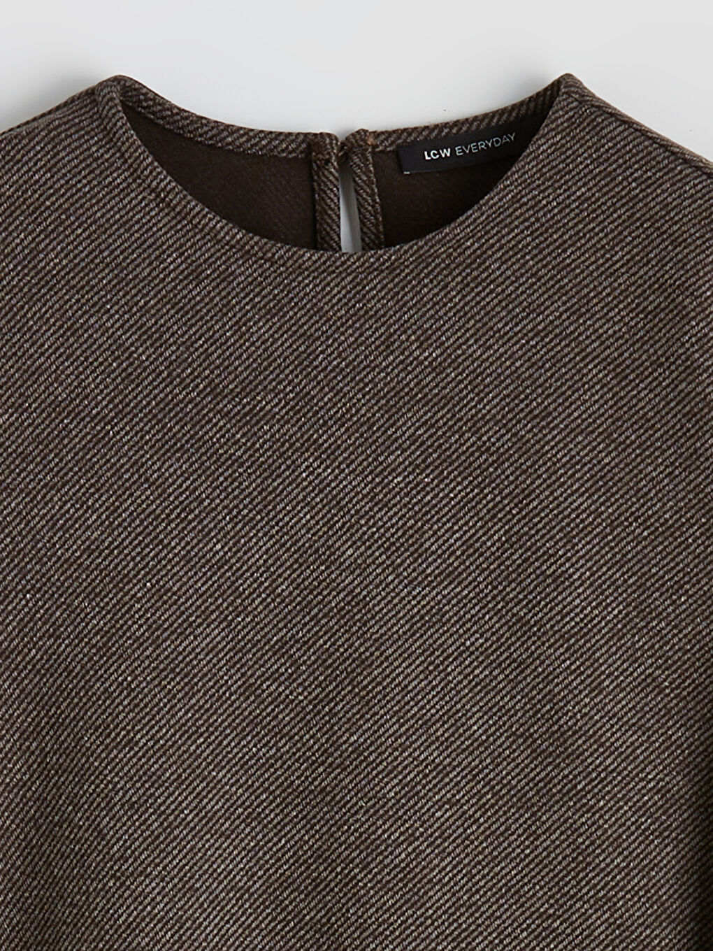 Kahverengi Bisiklet Yaka Büzgülü Toka Detaylı Bluz-5