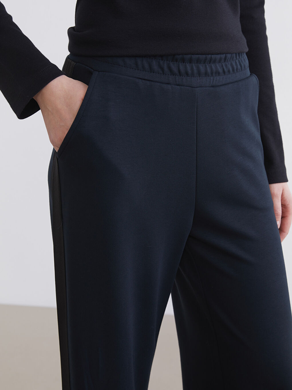 Soft Touch Jogginghose für Damen mit Elastischem Bund-2