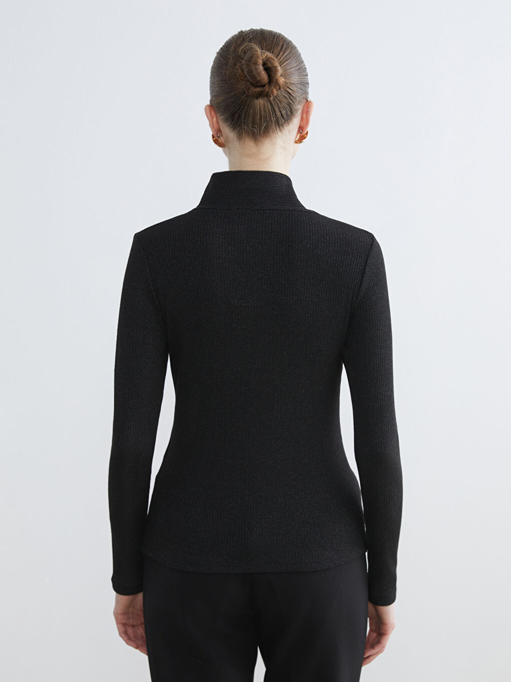 Siyah Şal Detaylı Dik Yaka Kadın Body-3