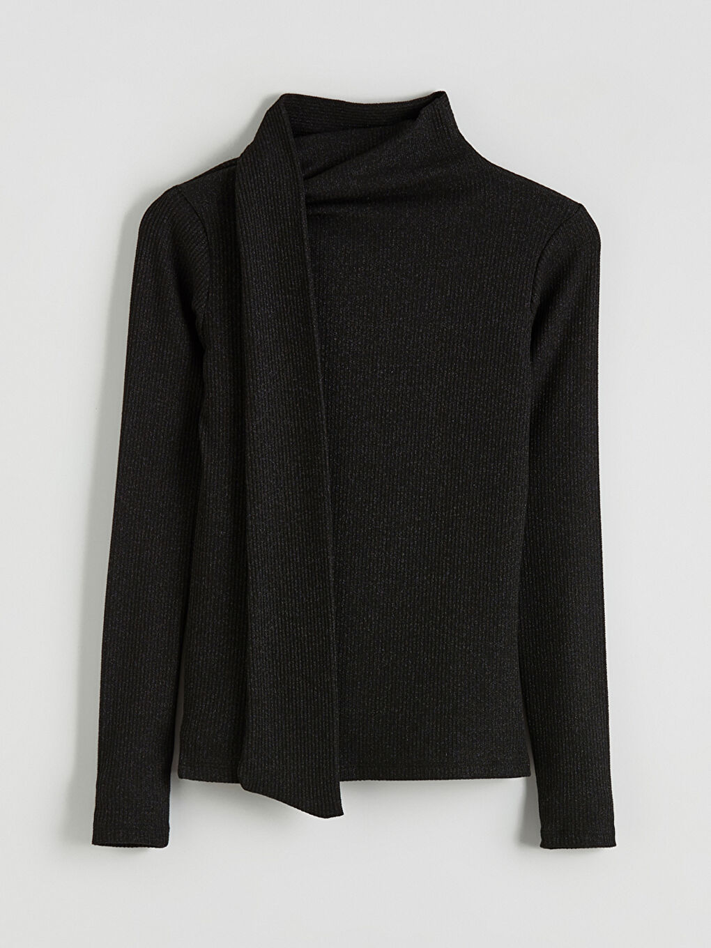 Siyah Şal Detaylı Dik Yaka Kadın Body-4