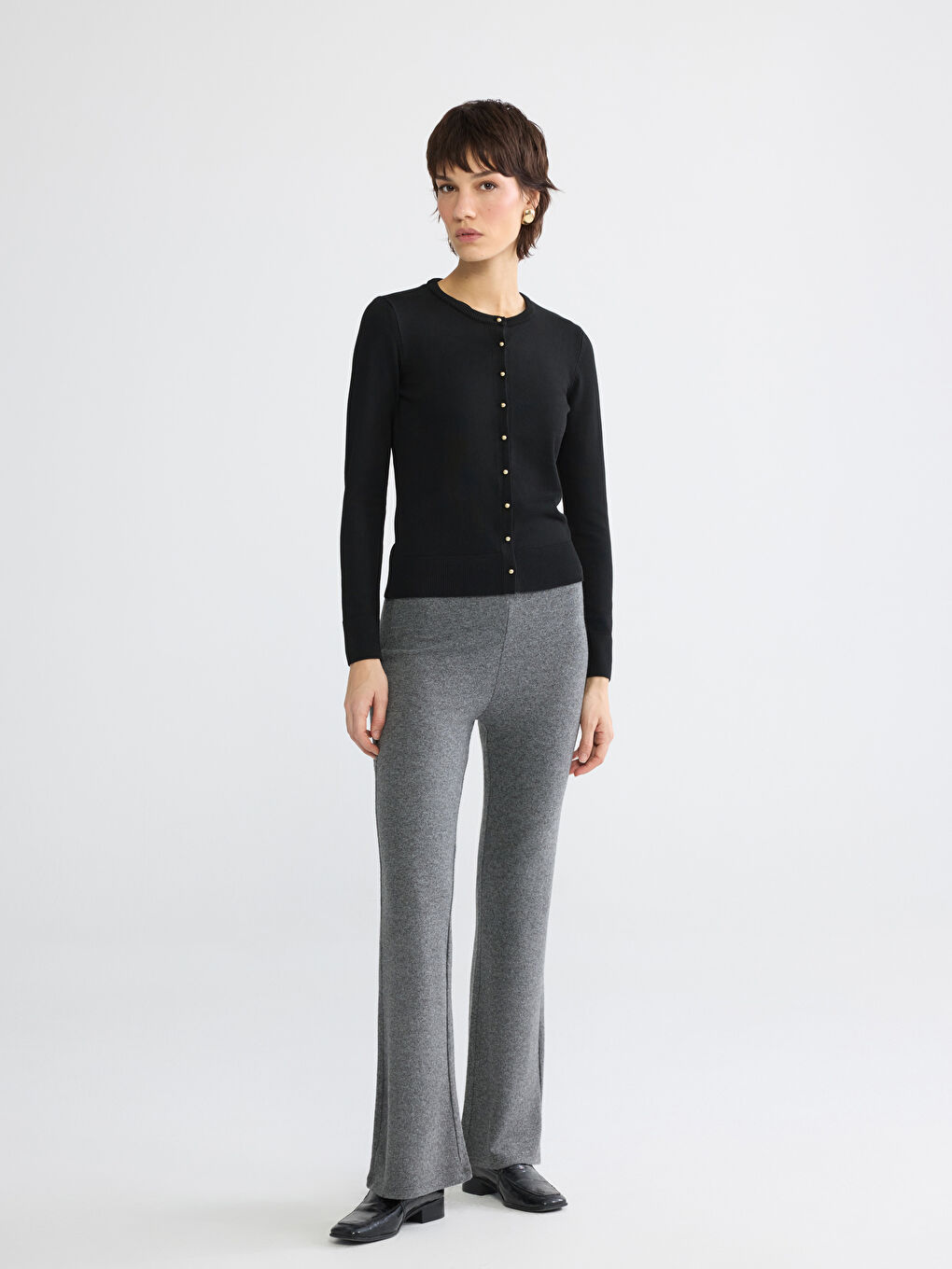 Woman BLACK Cardigan-1