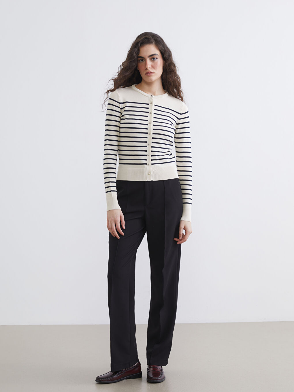 Bej Bisiklet Yaka Çizgili Kadın Triko Hırka-1