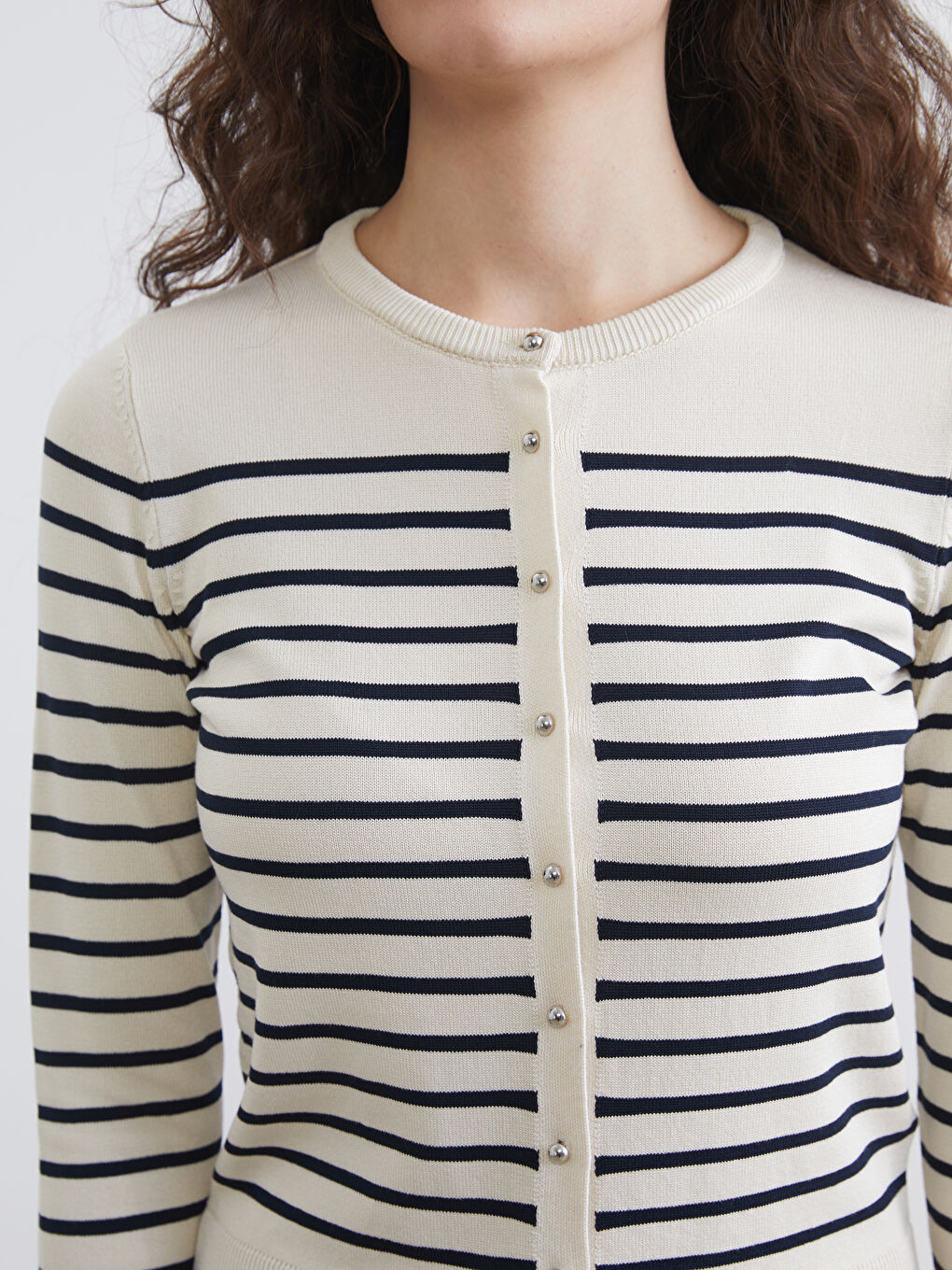 Bej Bisiklet Yaka Çizgili Kadın Triko Hırka-2