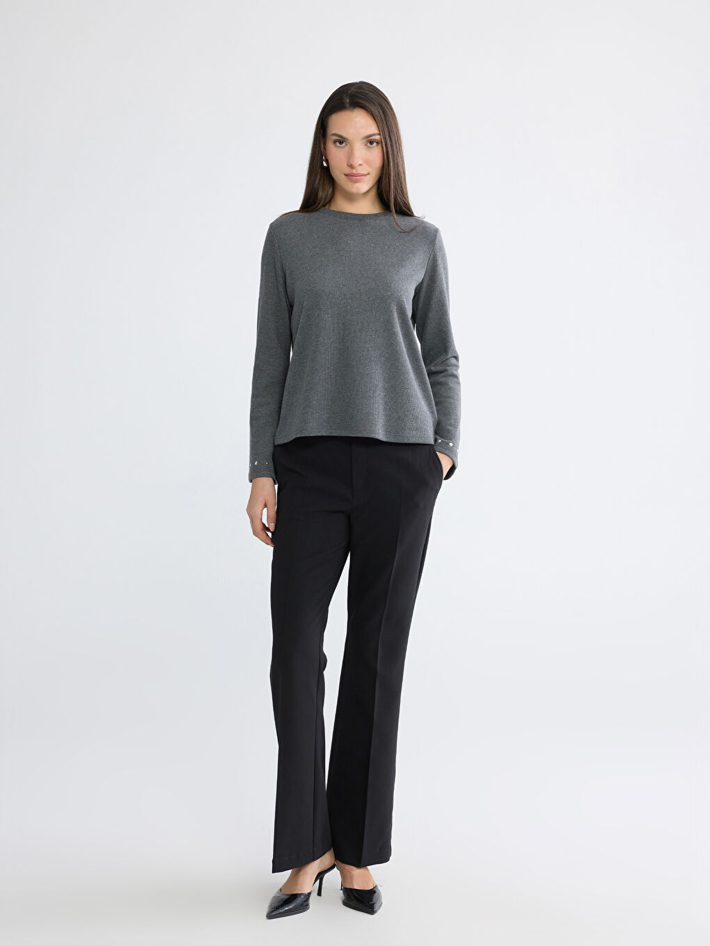 Antrasit Bisiklet Yaka İnci Detaylı Bluz-1