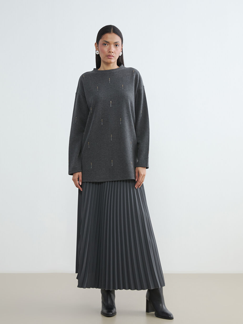 Antrasit Soft Touch Taşlı Kadın Sweatshirt Tunik	-1