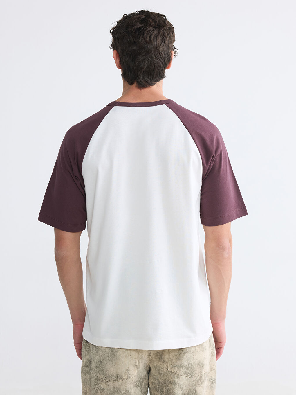 Ekru Bisiklet Yaka Mickey Mouse Baskılı Erkek Tişört-3