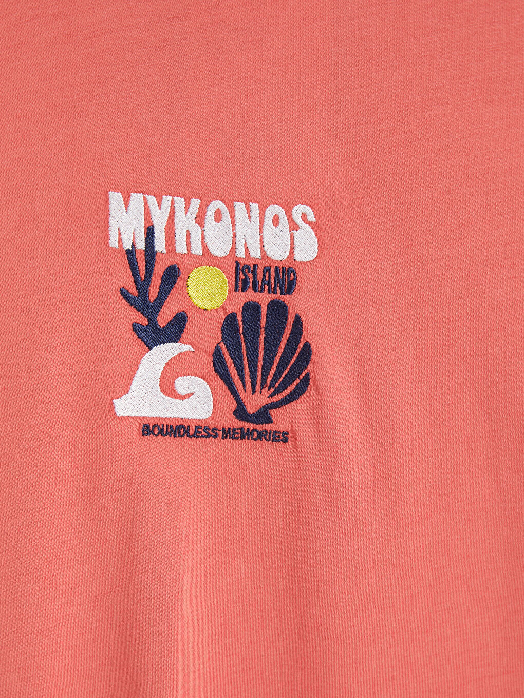 تي شيرت رجالي مطبوع بياقة دائرية ميكانوس-6