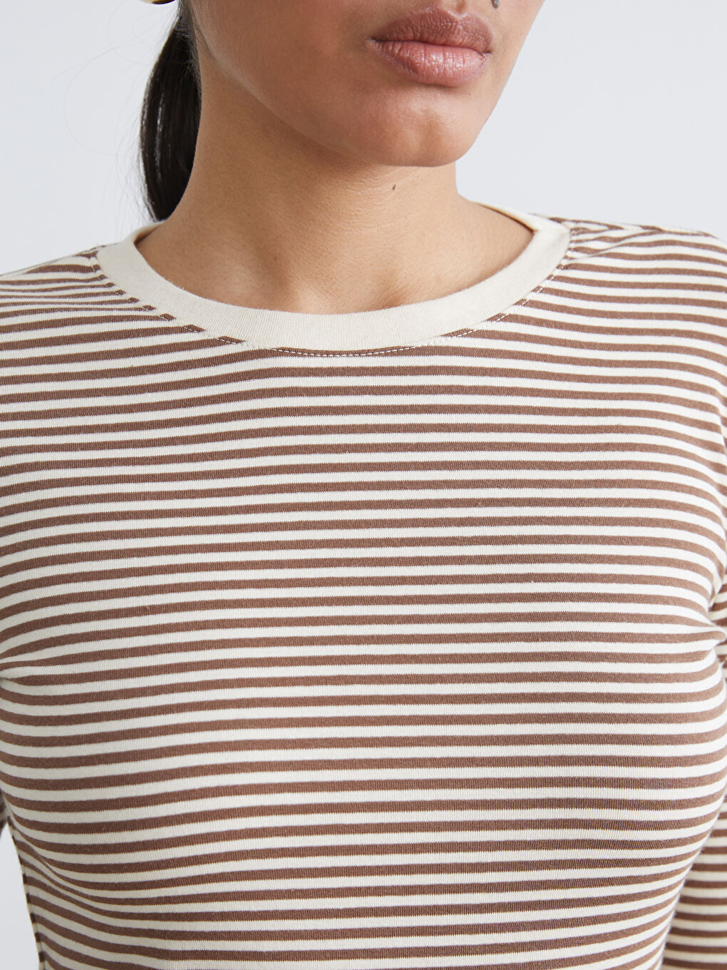 Раиран боди с кръгло деколте.-2