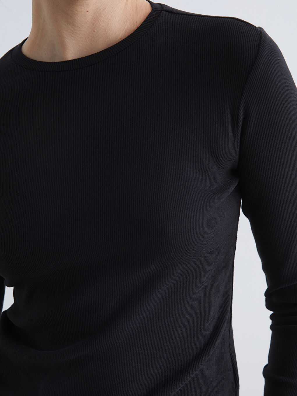 Siyah Bisiklet Yaka Kadın Body-2