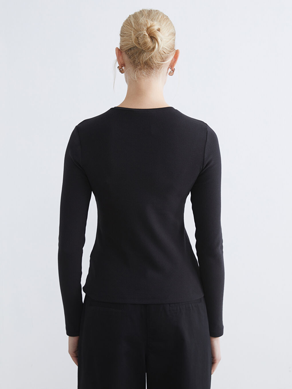 Siyah Bisiklet Yaka Kadın Body-3