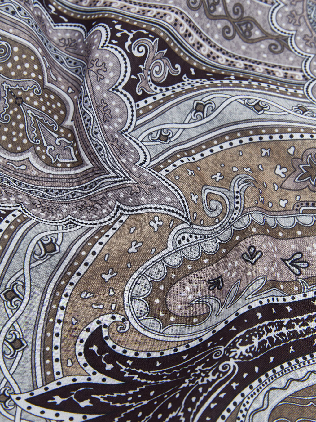 Bej Desenli Kadın Şal-2