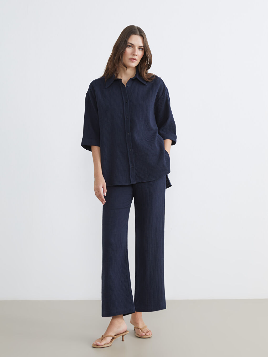 Textured Women's Trousers with Elastic Waistband