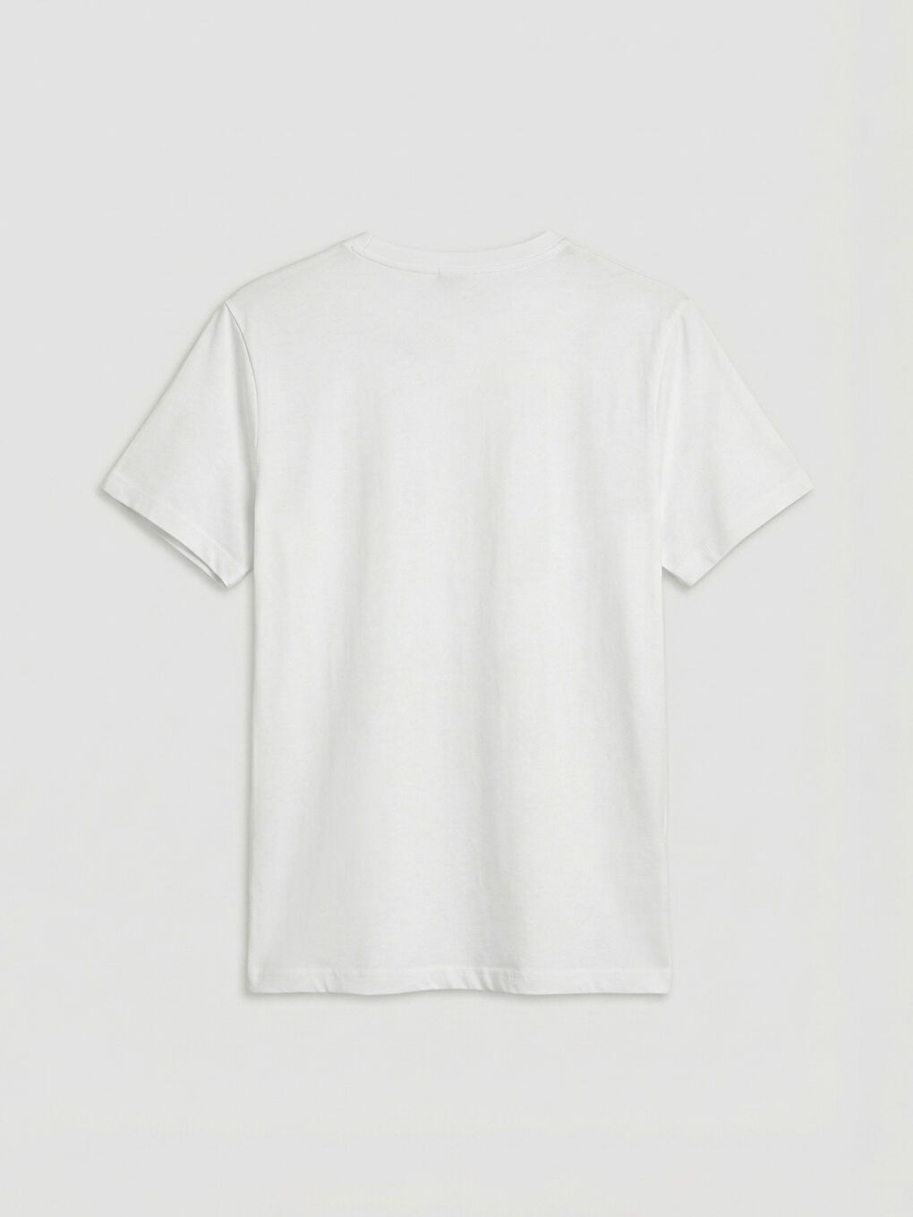 Beyaz Bisiklet Yaka Kadın Tişört-5